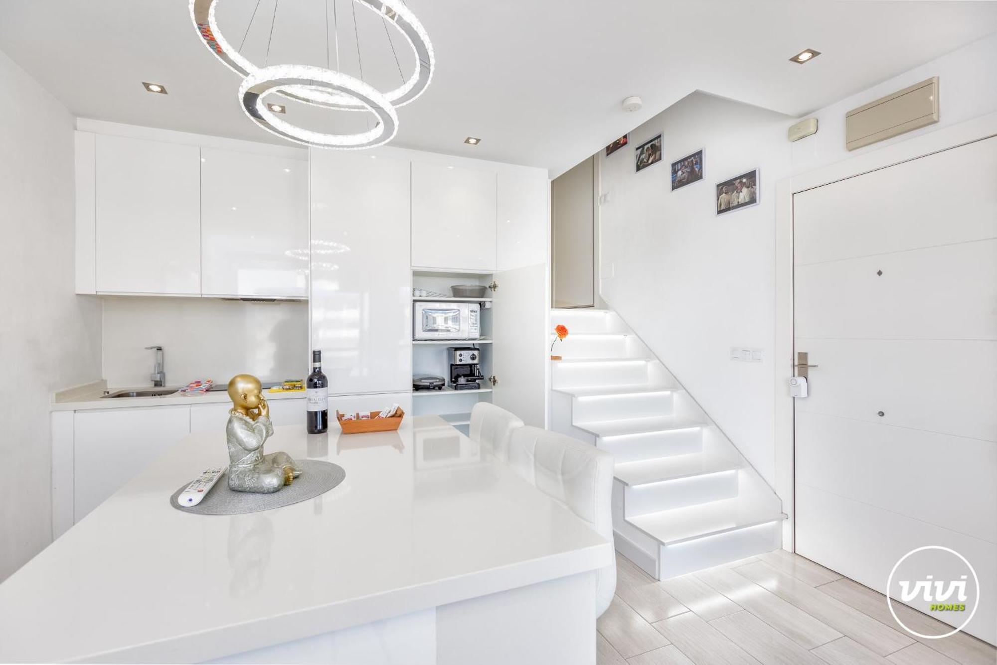 Vivi Homes - Pulpo Pool, Balcony & Sea View * Benalmadena